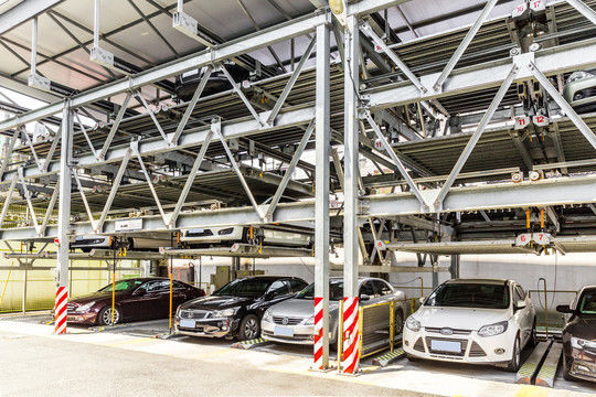 5m araba asansörü otopark garajı 1000kg hidrolik otopark asansörü sistemi